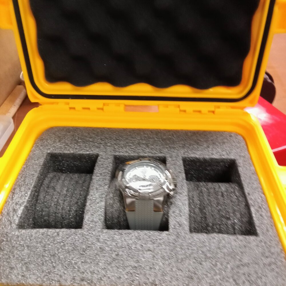 Invicita Man's Watch